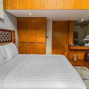 4* Hotel Kayumas
